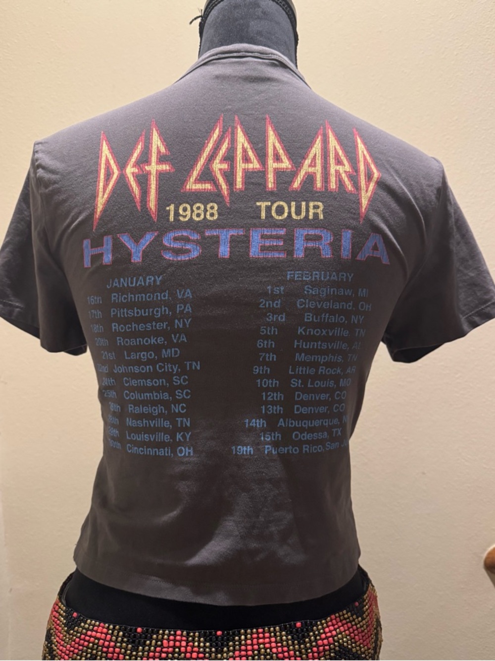 Cotton On Charcoal Gray Def Leppard Graphic Tee - Picture 2 of 4